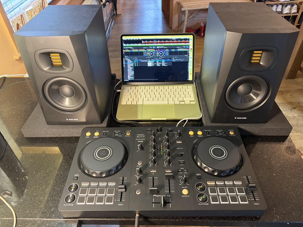 DJ decks